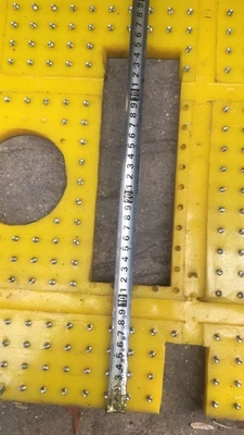27 1/2 인치 안티 슬리프 매트 회전 테이블 노란색 색상 2100MM * 1600MM 매트