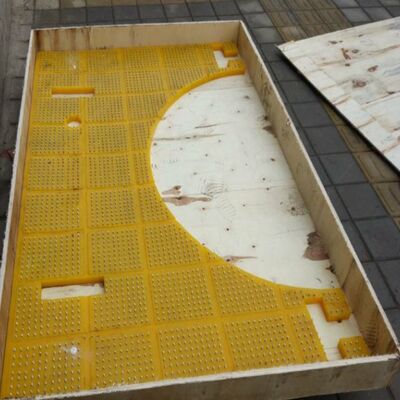 폴리우레탄 회전 테이블 미끄럼 방지 매트 인장 강도 45Mpa ISO 9001 드릴링 리그 플랫폼 환경에 적합